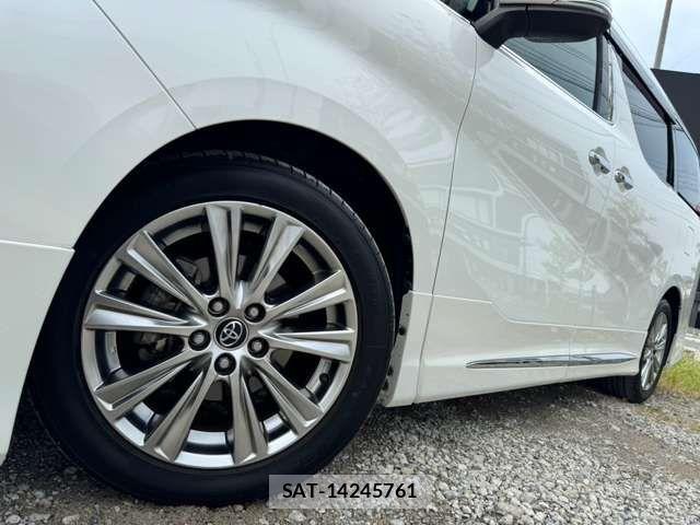 Toyota ALPHARD 2017-02 8740197-14