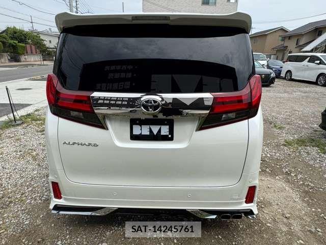 Toyota ALPHARD 2017-02 8740197-16