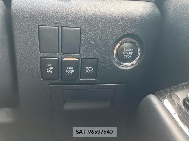Toyota ALPHARD 2020-03 8740198-17