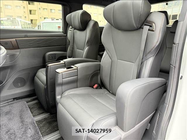 Toyota ALPHARD 2023-11 8740150-9