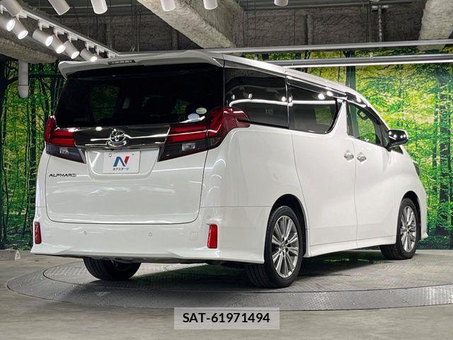 Toyota ALPHARD 2017-12 8740199-16