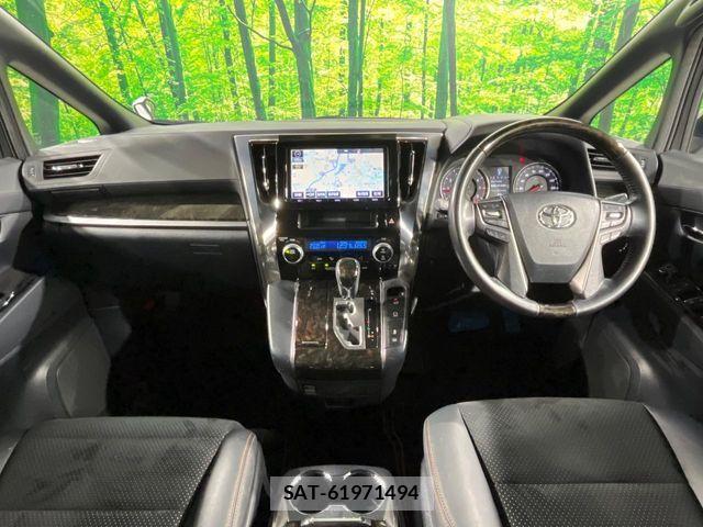 Toyota ALPHARD 2017-12 8740199-1
