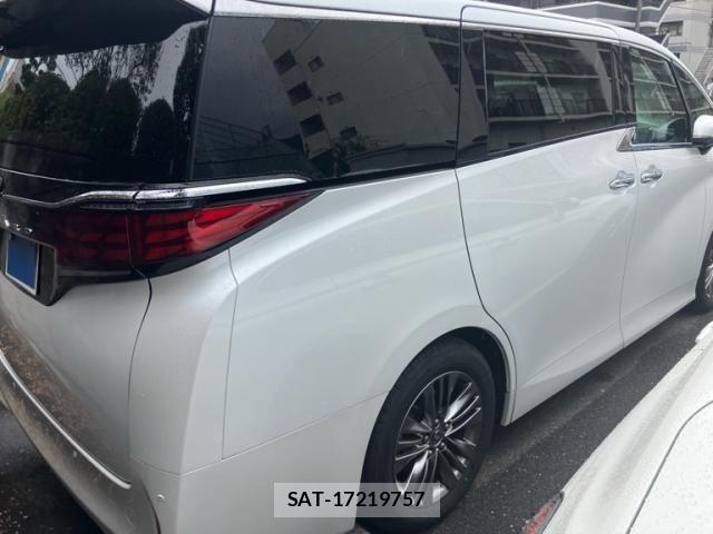 Toyota ALPHARD 2024-01 8740156-3