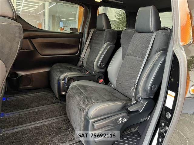 Toyota ALPHARD 2021-03 8740175-18