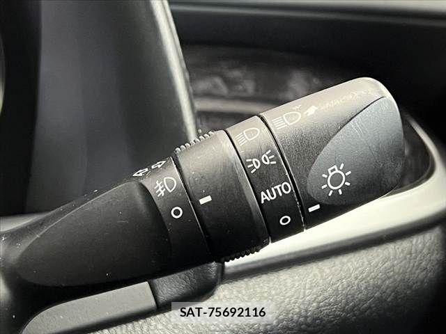 Toyota ALPHARD 2021-03 8740175-27