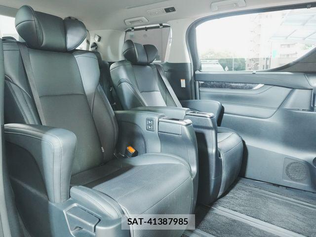 Toyota ALPHARD 2018-10 8740178-24