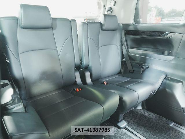 Toyota ALPHARD 2018-10 8740178-26