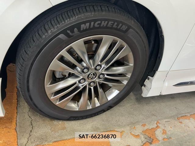 Toyota ALPHARD 2024-03 8740155-5