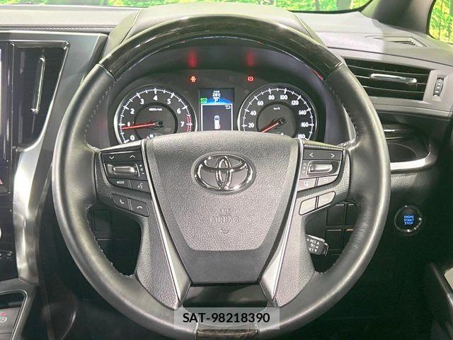 Toyota ALPHARD 2017-04 8740183-11