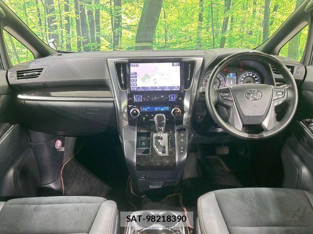 Toyota ALPHARD 2017-04 8740183-1