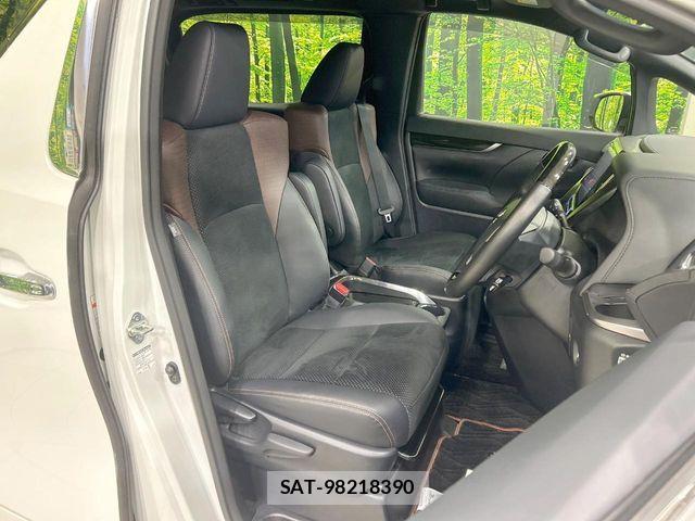 Toyota ALPHARD 2017-04 8740183-7