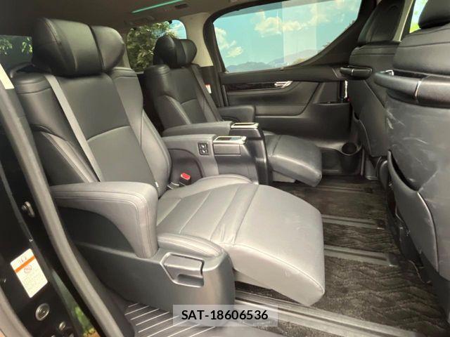 Toyota ALPHARD 2021-04 8740167-9