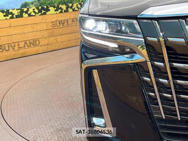 Toyota ALPHARD 2021-04 8740167-13