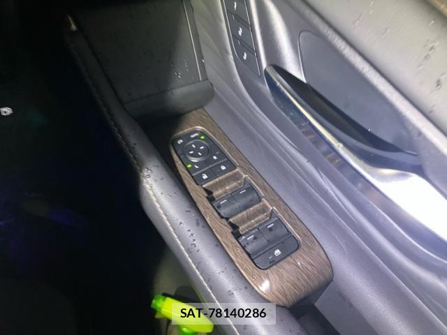 Toyota ALPHARD 2023-10 8740131-11