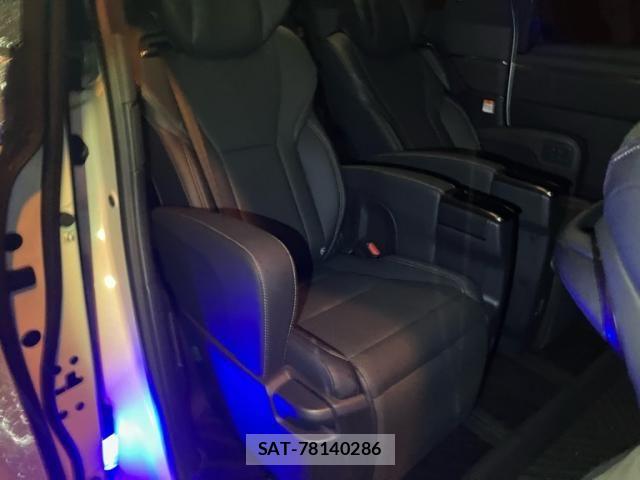 Toyota ALPHARD 2023-10 8740131-24