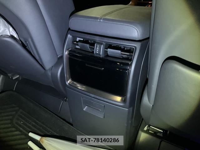 Toyota ALPHARD 2023-10 8740131-27