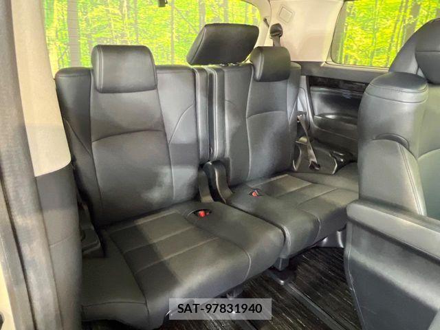 Toyota ALPHARD 2021-06 8740164-9