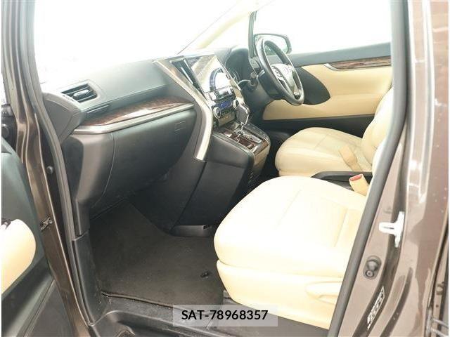 Toyota ALPHARD 2019-01 8740194-14