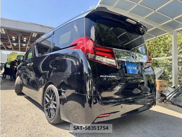 Toyota ALPHARD 2015-06 8740204-2