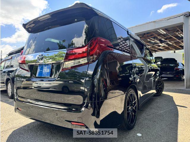 Toyota ALPHARD 2015-06 8740204-3