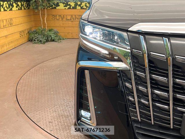 Toyota ALPHARD 2022-11 8740159-11