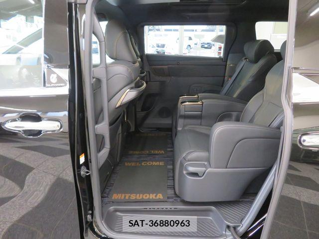 Toyota ALPHARD 2025-02 8740130-21