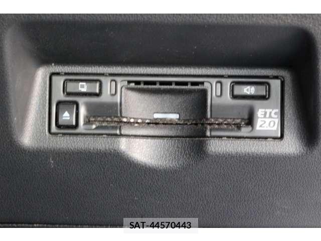 Toyota ALPHARD 2023-10 8740153-13