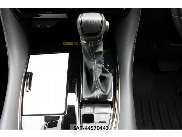 Toyota ALPHARD 2023-10 8740153-14