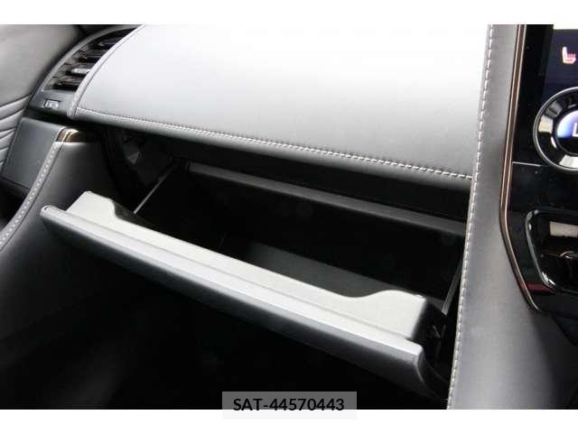 Toyota ALPHARD 2023-10 8740153-16