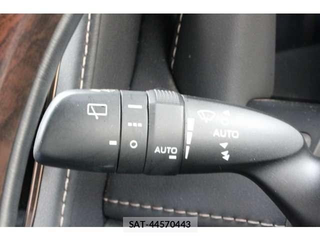 Toyota ALPHARD 2023-10 8740153-5
