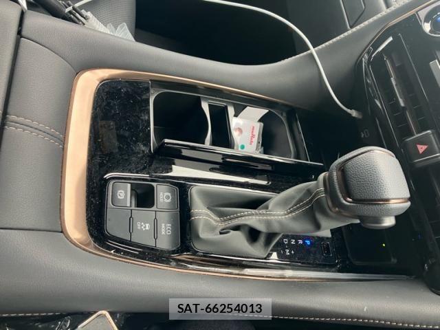 Toyota ALPHARD 2025-02 8779316-27