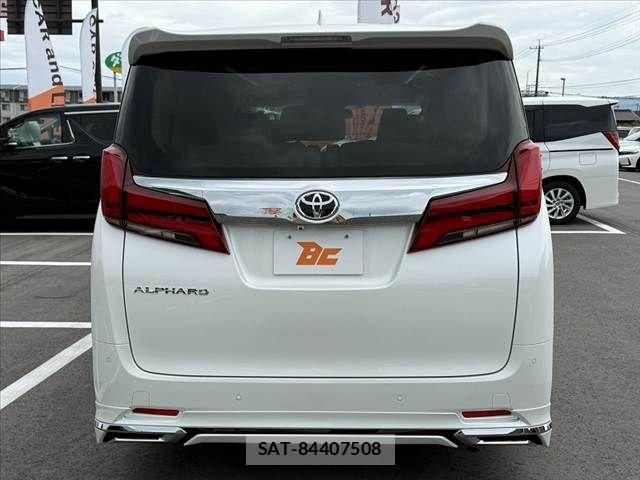 Toyota ALPHARD 2018-03 8779362-13