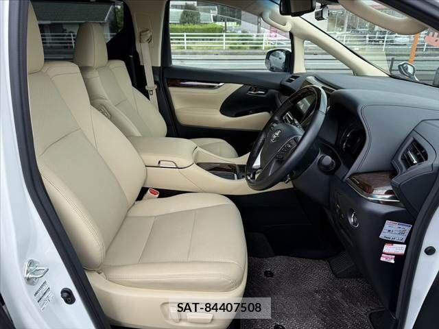 Toyota ALPHARD 2018-03 8779362-15