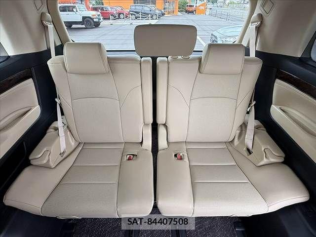 Toyota ALPHARD 2018-03 8779362-19