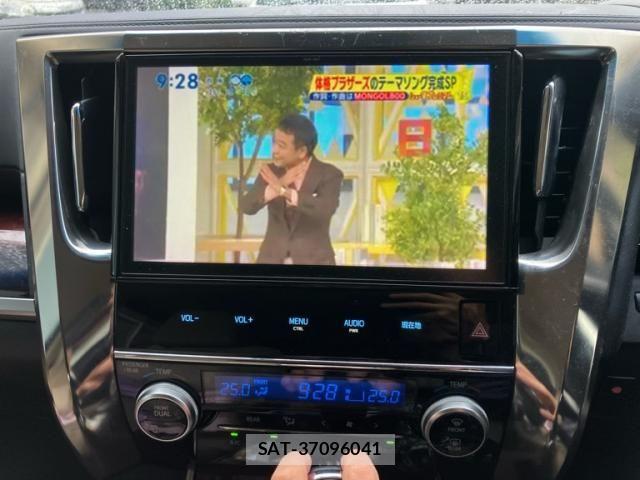 Toyota ALPHARD 2017-08 8779374-16