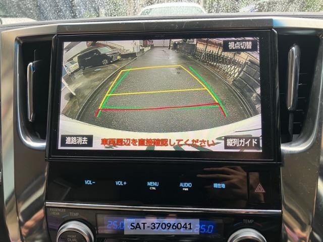 Toyota ALPHARD 2017-08 8779374-17