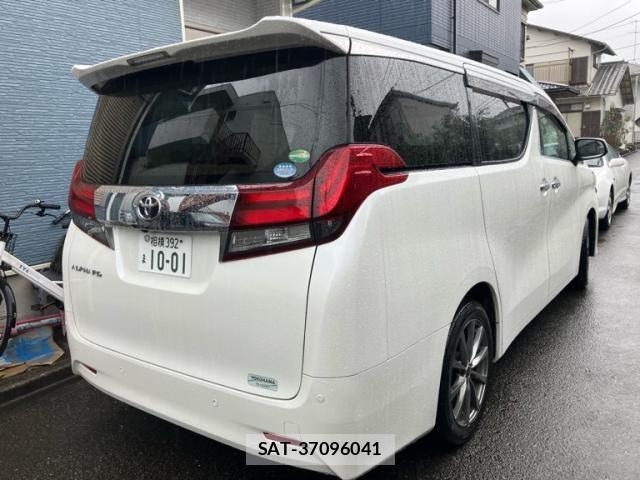 Toyota ALPHARD 2017-08 8779374-4