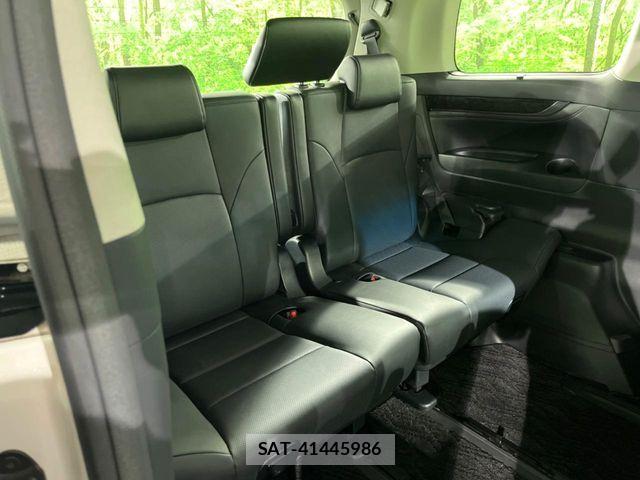 Toyota ALPHARD 2019-05 8779355-9