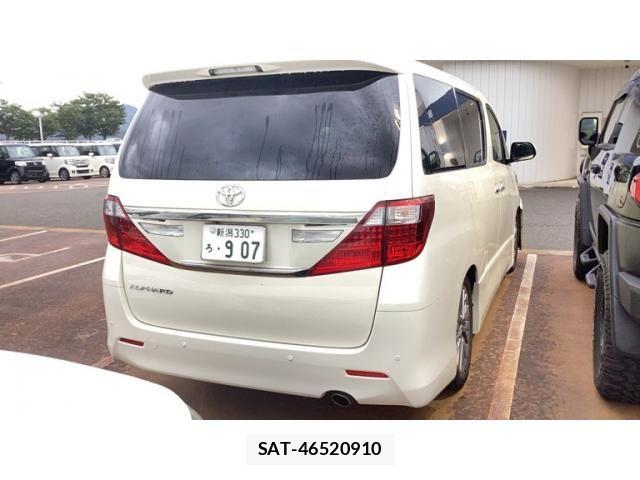 Toyota ALPHARD 2013-09 8779377-1
