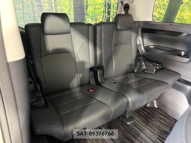 Toyota ALPHARD 2023-04 8779331-9