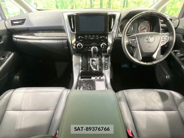 Toyota ALPHARD 2023-04 8779331-1