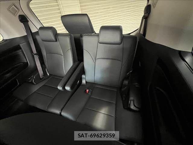 Toyota ALPHARD 2021-03 8779365-9