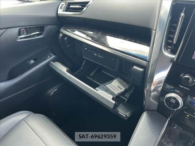 Toyota ALPHARD 2021-03 8779365-22