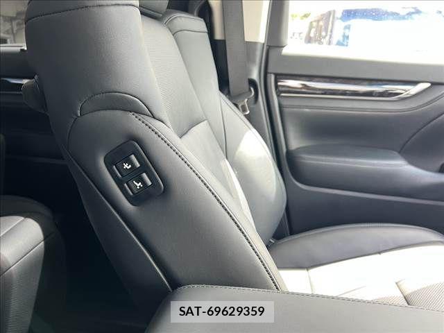 Toyota ALPHARD 2021-03 8779365-27