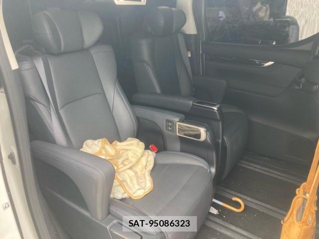 Toyota ALPHARD 2022-06 8779354-21