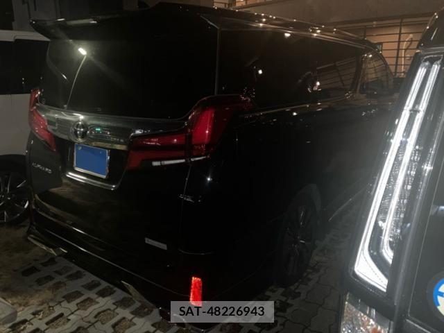 Toyota ALPHARD 2022-06 8779353-3