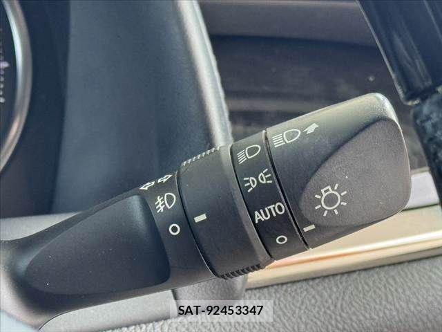 Toyota ALPHARD 2018-07 8779370-29