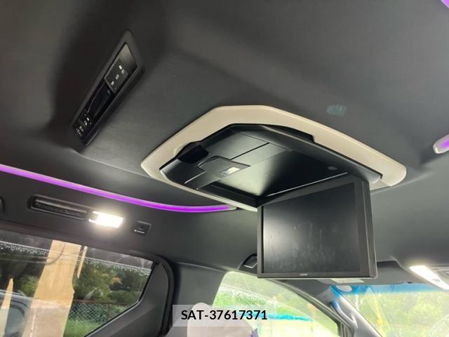 Toyota ALPHARD 2017-06 8779372-13