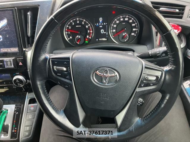 Toyota ALPHARD 2017-06 8779372-19