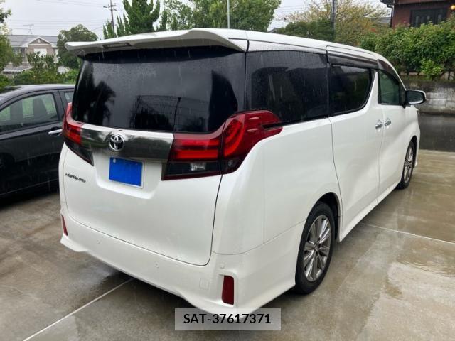 Toyota ALPHARD 2017-06 8779372-6